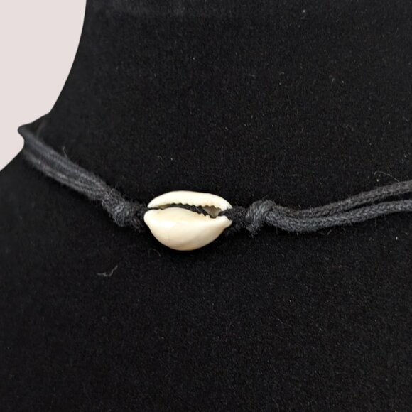 (2/$20) Casual Black Cord Shell Choker Necklace - Picture 2 of 5
